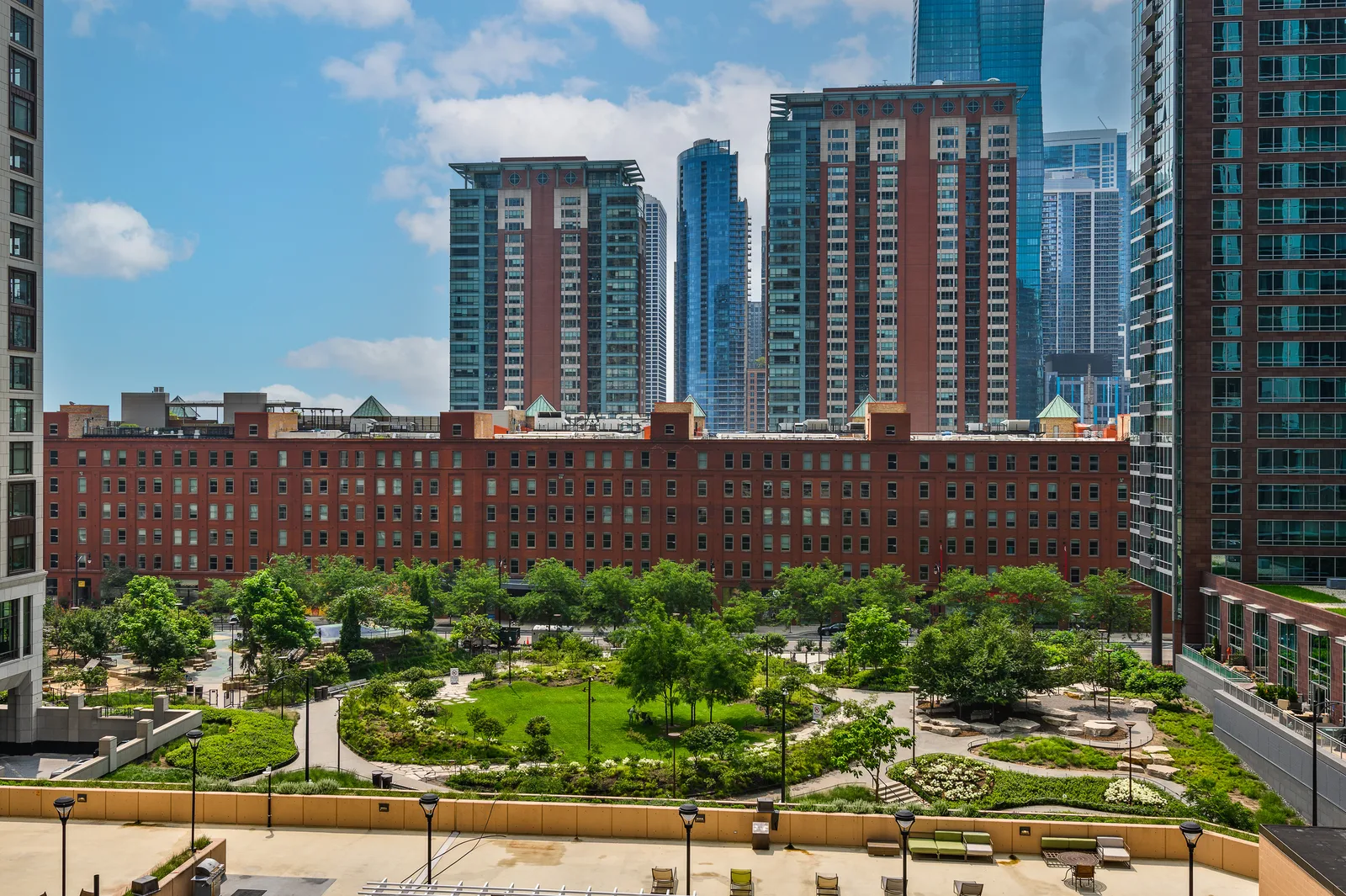 Streeterville buildings and landscaped grounds seen from Sienna